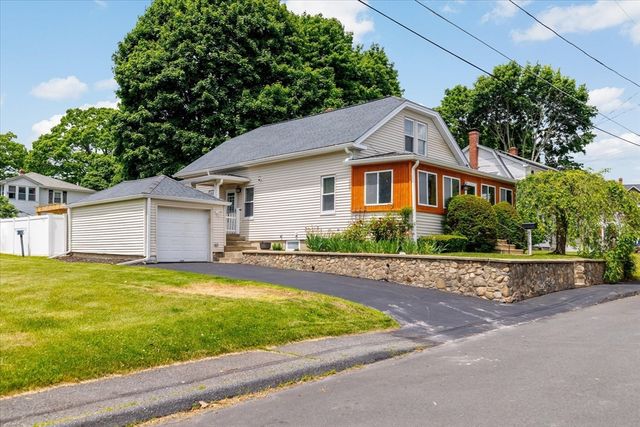 11 Everett Ave, Webster, MA 01570
