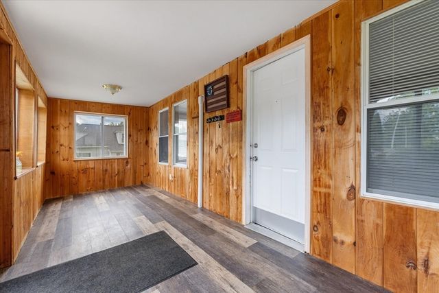 11 Everett Ave, Webster, MA 01570
