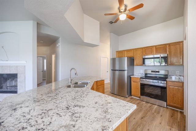 128 Hilltop Drive, Anna, TX 75409