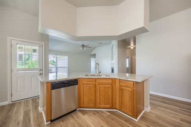 128 Hilltop Drive, Anna, TX 75409