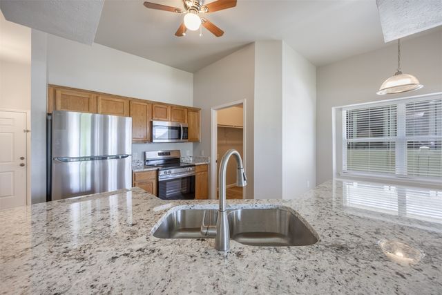 128 Hilltop Drive, Anna, TX 75409