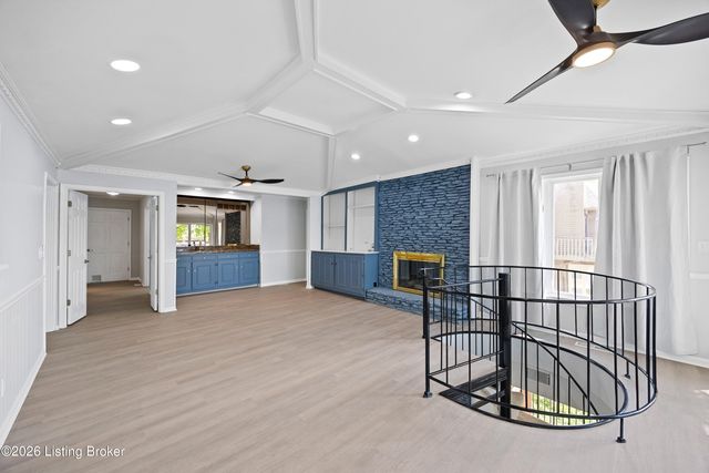 3102 Belknap Beach Rd, Prospect, KY 40059
