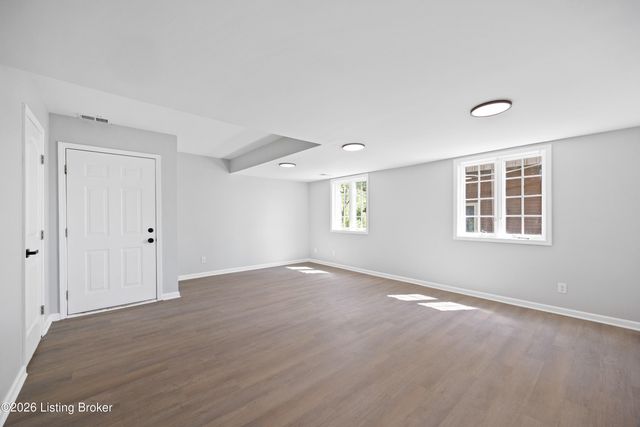 3102 Belknap Beach Rd, Prospect, KY 40059