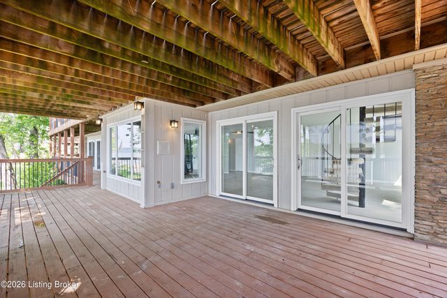 3102 Belknap Beach Rd, Prospect, KY 40059