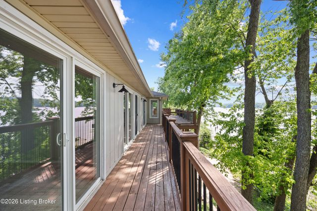 3102 Belknap Beach Rd, Prospect, KY 40059