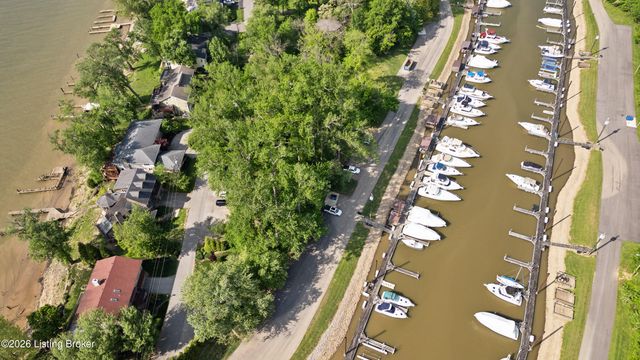 3102 Belknap Beach Rd, Prospect, KY 40059