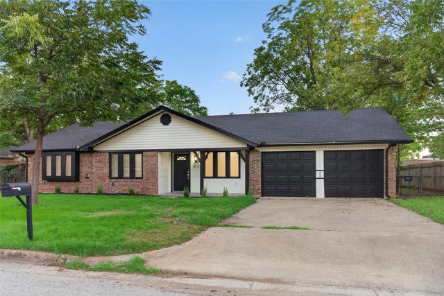 612 Simpson Terrace, Bedford, TX 76021