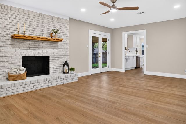 612 Simpson Terrace, Bedford, TX 76021