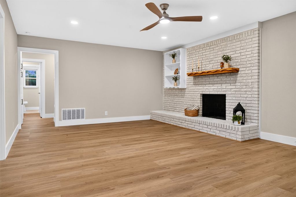 612 Simpson Terrace, Bedford, TX 76021 — photo 3