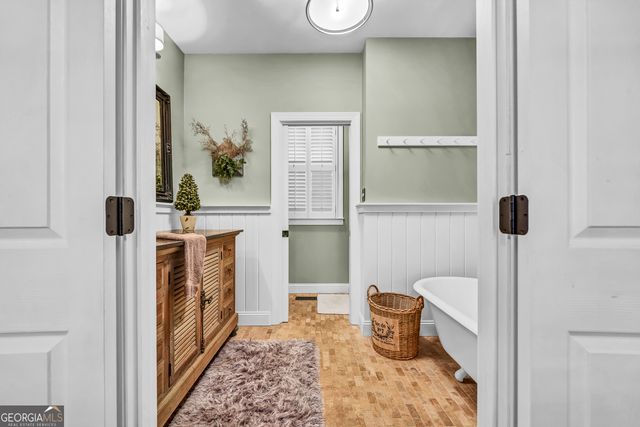 110 Seven Oaks Way, Eatonton, GA 31024