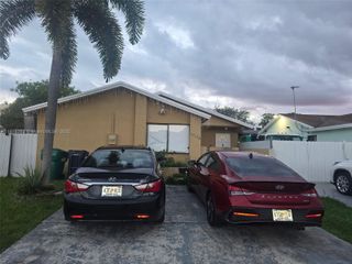 12120 SW 193rd Ter, Miami, FL 33177