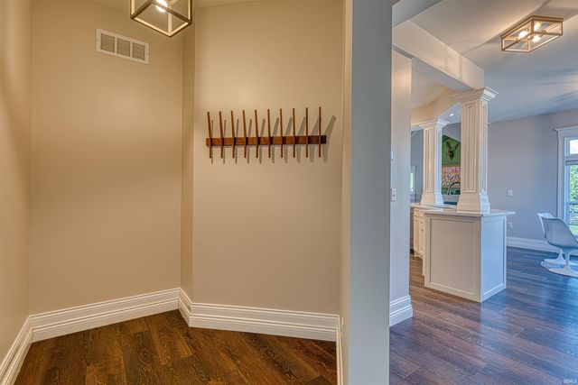 6568 Woodland Springs Drive, Newburgh, IN 47630
