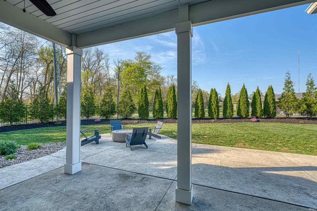6568 Woodland Springs Drive, Newburgh, IN 47630
