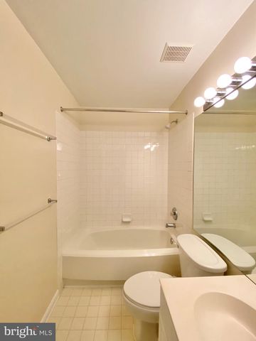 81 ARELL CT, Alexandria, VA 22304