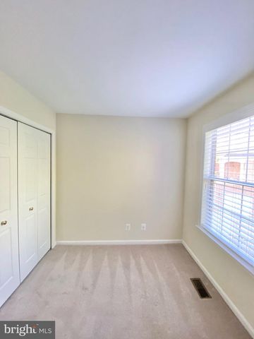 81 ARELL CT, Alexandria, VA 22304