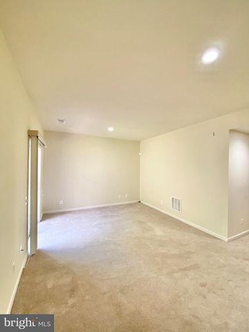 81 ARELL CT, Alexandria, VA 22304