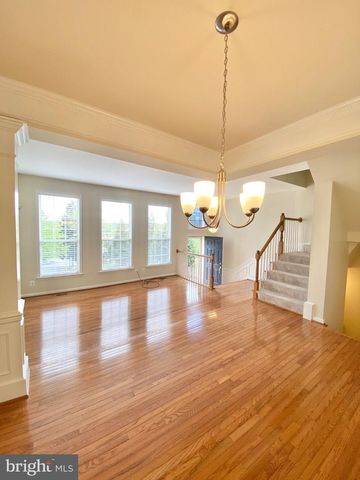 81 ARELL CT, Alexandria, VA 22304