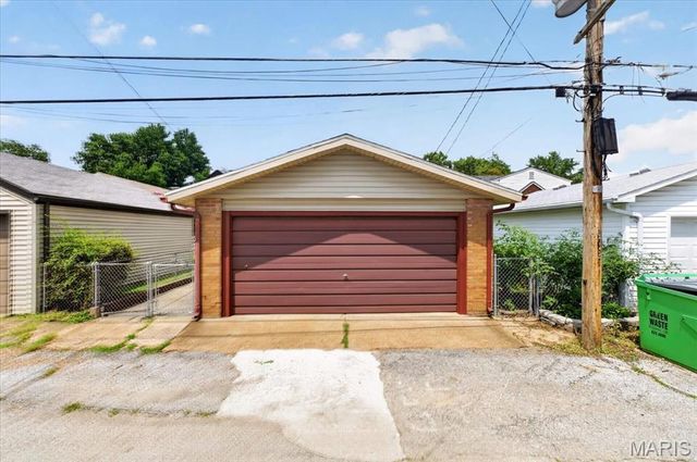 5706 Nottingham Avenue, St Louis, MO 63109