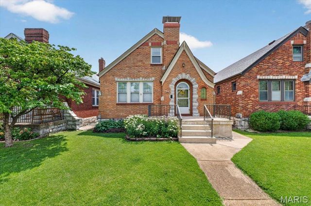 5706 Nottingham Avenue, St Louis, MO 63109