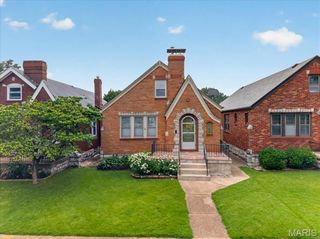 5706 Nottingham Avenue, St Louis, MO 63109
