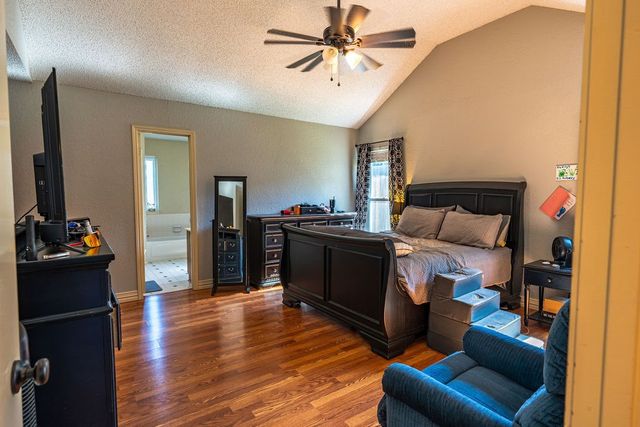6852 Megan Lane, North Richland Hills, TX 76182