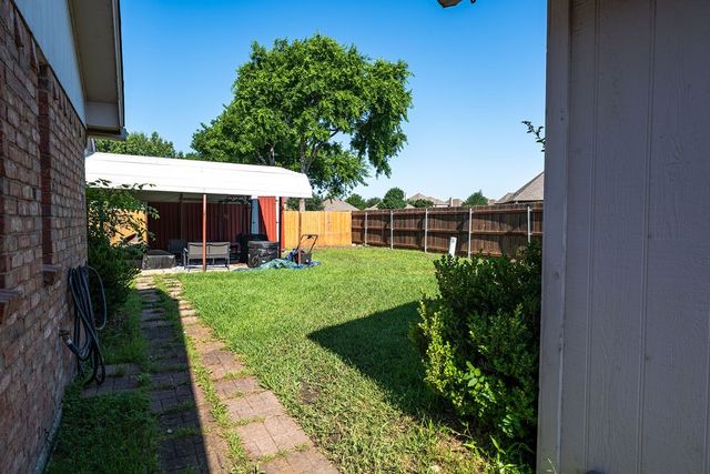 6852 Megan Lane, North Richland Hills, TX 76182