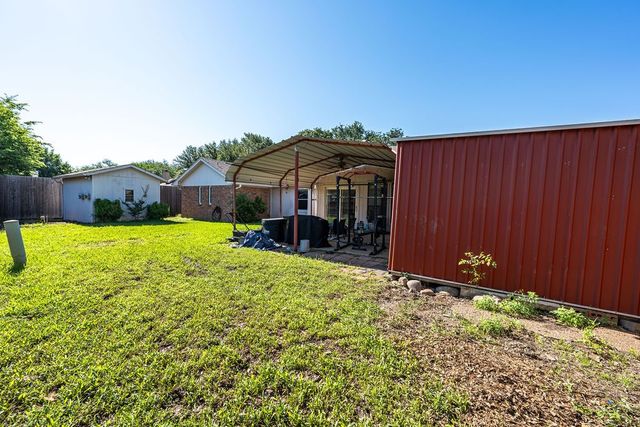 6852 Megan Lane, North Richland Hills, TX 76182