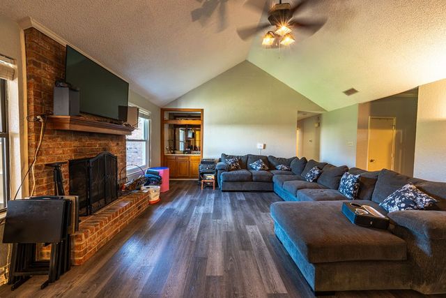 6852 Megan Lane, North Richland Hills, TX 76182