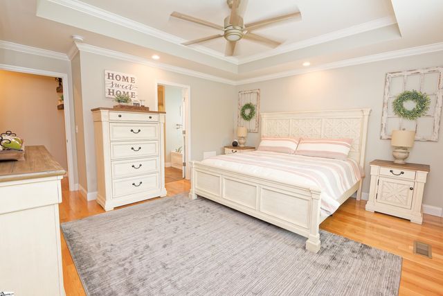 209 Nanie Myree Lane, Wellford, SC 29385