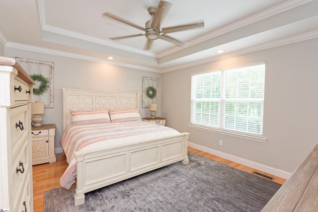 209 Nanie Myree Lane, Wellford, SC 29385