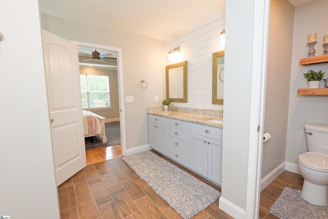 209 Nanie Myree Lane, Wellford, SC 29385