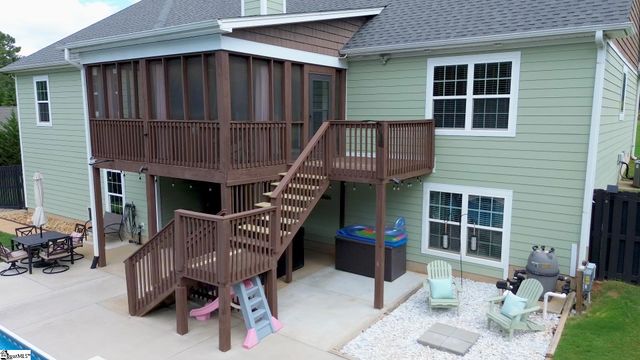 209 Nanie Myree Lane, Wellford, SC 29385