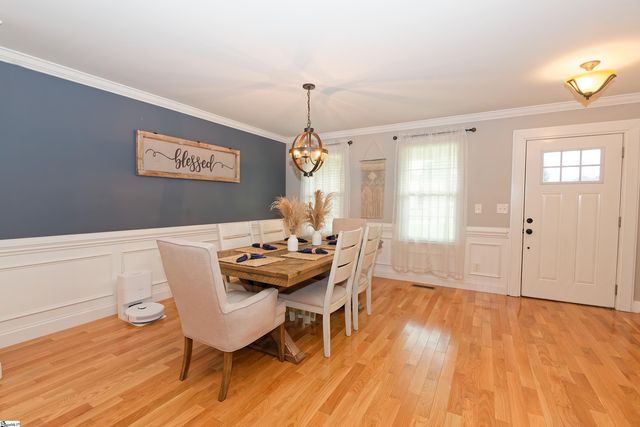 209 Nanie Myree Lane, Wellford, SC 29385