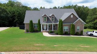 209 Nanie Myree Lane, Wellford, SC 29385