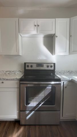 216 Simmons Ave, Ozark, AL 36360