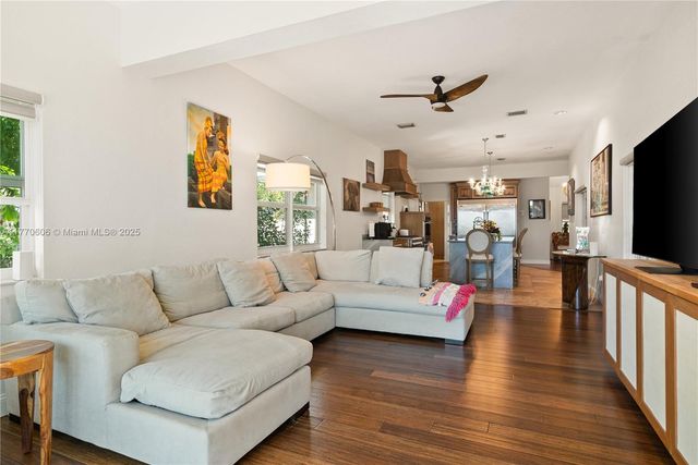 120 Coco Plum Rd S, Key Largo, FL 33037