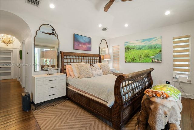 120 Coco Plum Rd S, Key Largo, FL 33037