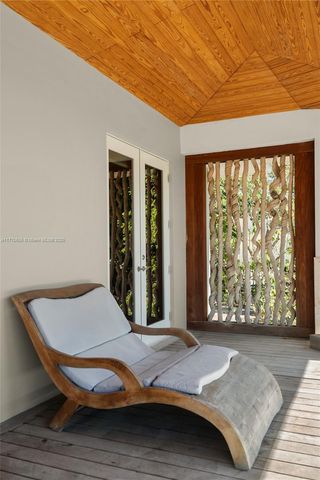 120 Coco Plum Rd S, Key Largo, FL 33037