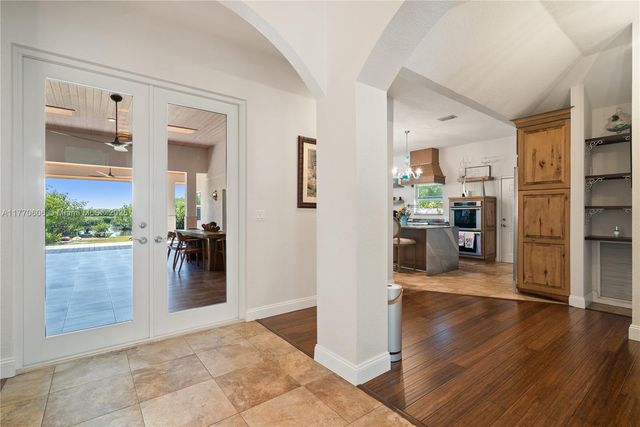 120 Coco Plum Rd S, Key Largo, FL 33037