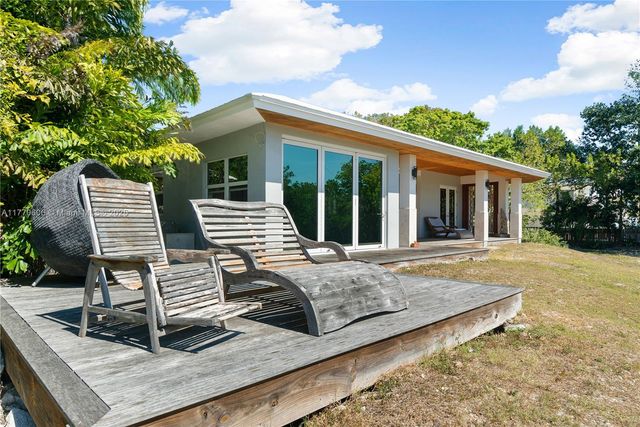 120 Coco Plum Rd S, Key Largo, FL 33037