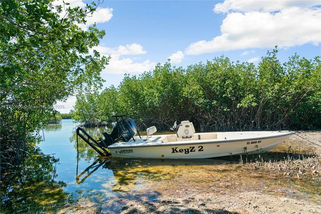 120 Coco Plum Rd S, Key Largo, FL 33037