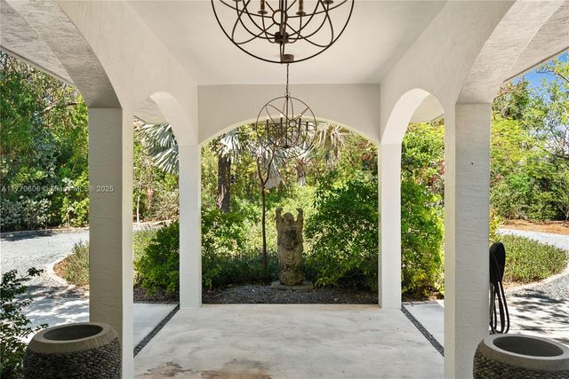 120 Coco Plum Rd S, Key Largo, FL 33037