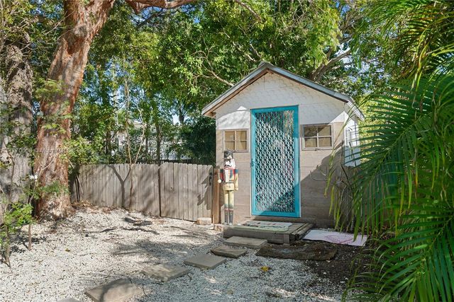 120 Coco Plum Rd S, Key Largo, FL 33037