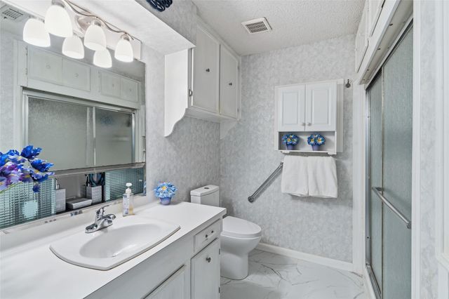 321 Ling Street, Bayou Vista, TX 77563