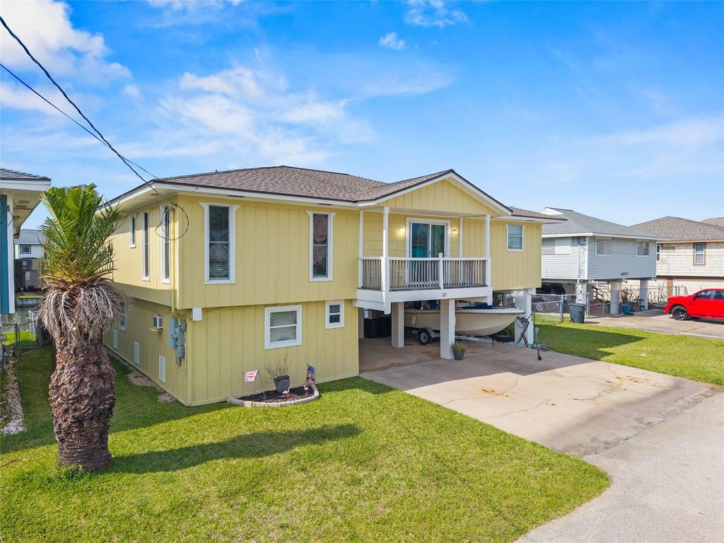 321 Ling Street, Bayou Vista, TX 77563