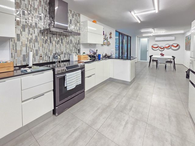 H3 CALLE BUCARE, Guaynabo, PR 00968