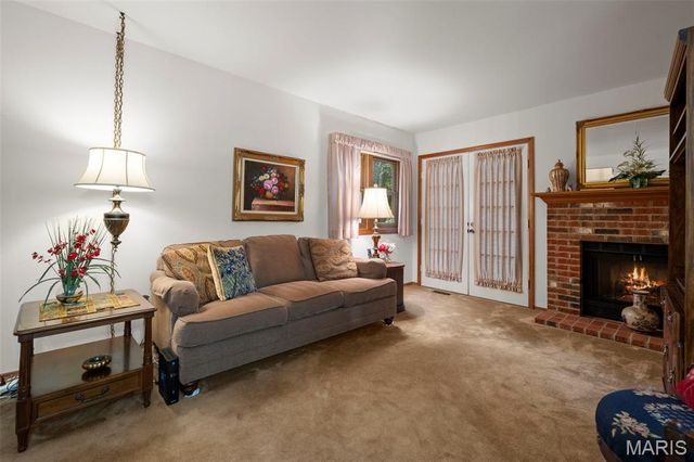 1316 Holgate Drive F1, Ballwin, MO 63021