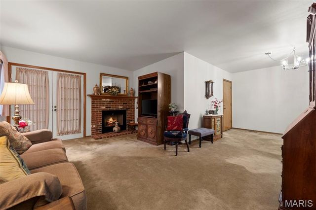 1316 Holgate Drive F1, Ballwin, MO 63021