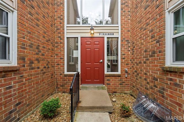 1316 Holgate Drive F1, Ballwin, MO 63021