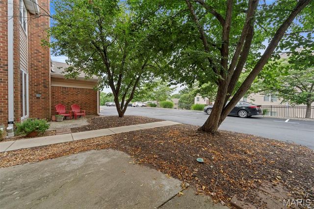 1316 Holgate Drive F1, Ballwin, MO 63021